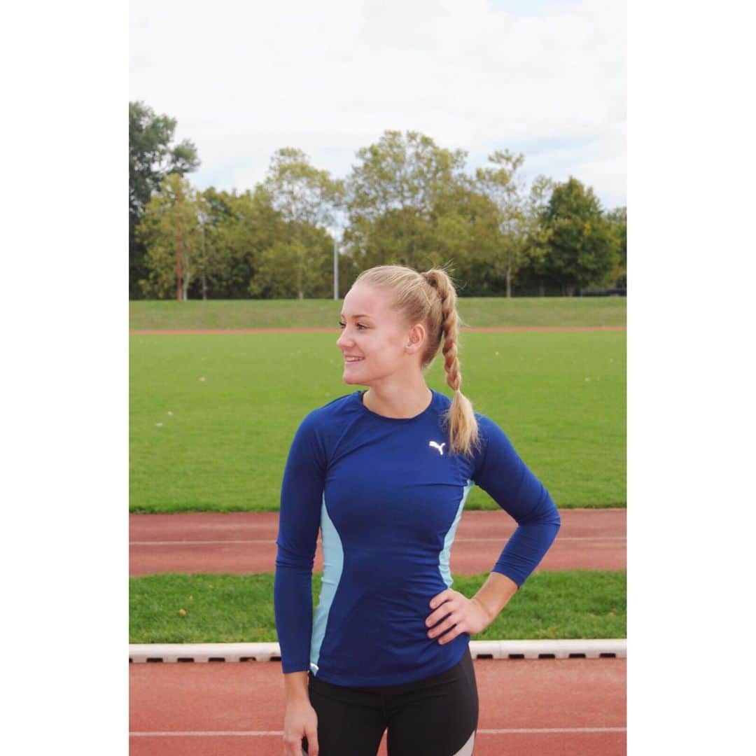 Sophia JUNKのインスタグラム：「Die Vorfreude auf das erste Trainingslager für die Saison 2020 steigt🙏🏻 Anfang Januar gehts auch endlich für mich in die Sonne ☀️😍 #trainingscamp #trackandfield #puma #pumaathlete #sporthilferlp」
