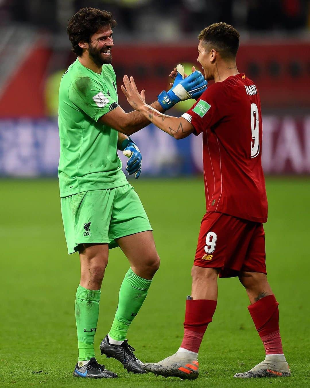 リヴァプールFCさんのインスタグラム写真 - (リヴァプールFCInstagram)「😄 🇧🇷 #LFC #LiverpoolFC #ClubWorldCup #ClubWC #Firmino #Alisson」12月19日 5時30分 - liverpoolfc