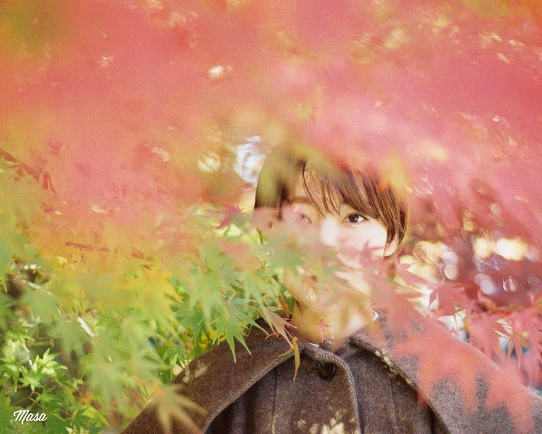 Masaさんのインスタグラム写真 - (MasaInstagram)「. . . ▶︎▶︎▶︎ Swipe . . 🍁👁 . 今日は東京なので、夕方に写真展行こうと計画してたのに夕方から打ち合わせ入った😣 . 撮影日 : 2019年11月23日 . #まさ35 #ヤマプリ #35mm #nikonfm2 #instagramjapan #igersjp #tokyocameraclub #art_of_japan_ #photogenic_jp #GPW_members_only #good_portraits_world #film_jp #film #フィルム #film_com #filmcamera #filmphotography #portrait #ポートレート #photogram_archive #todays_blue_collection #pof_ig #hibi_jp #team_jp_ #京都 #南禅寺 #紅葉 #kyoto」12月19日 7時16分 - masa_nikonist