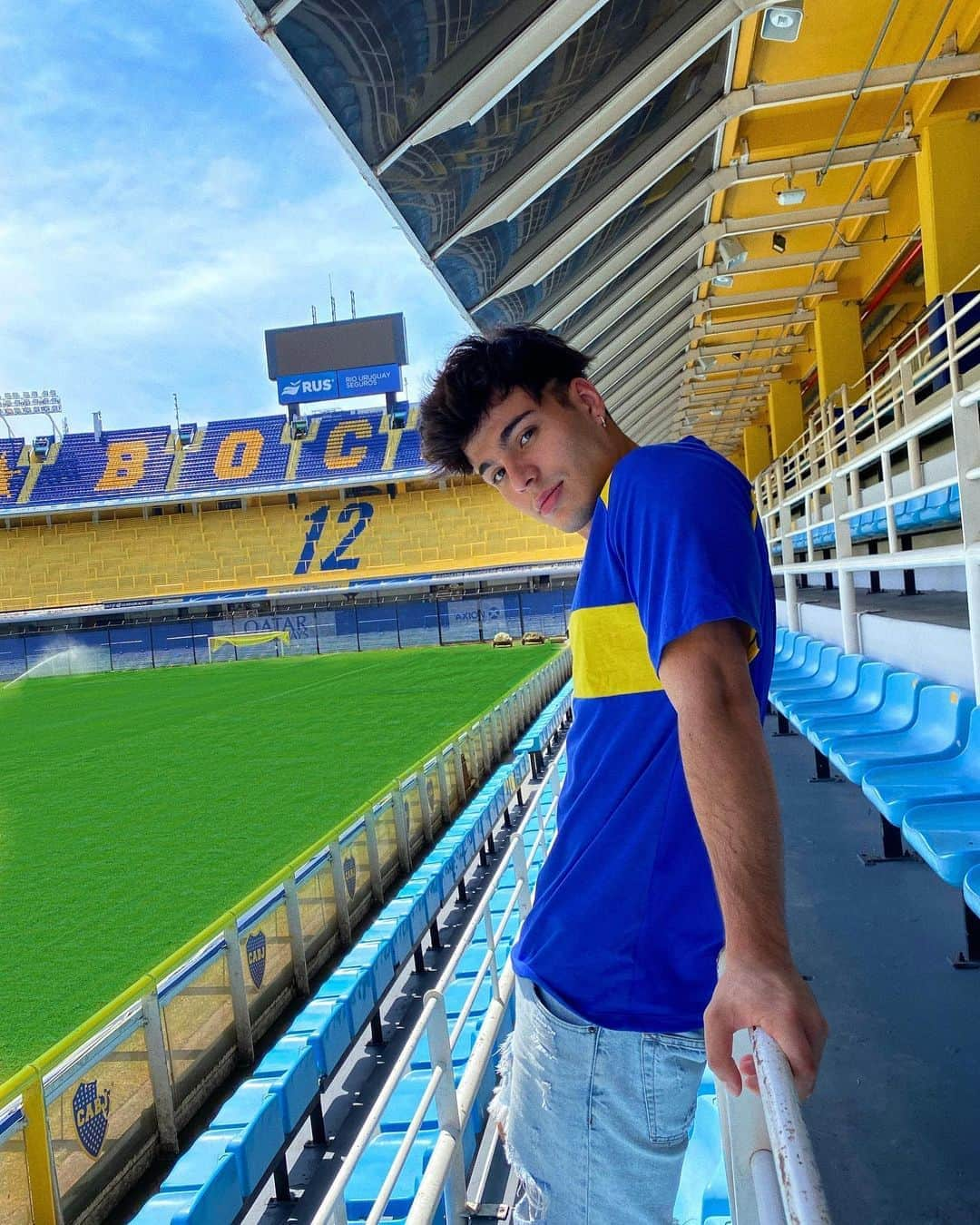 Sebastián Villalobosさんのインスタグラム写真 - (Sebastián VillalobosInstagram)「⚽️💙💛 Bésame la BOCA.」12月19日 7時27分 - sebas