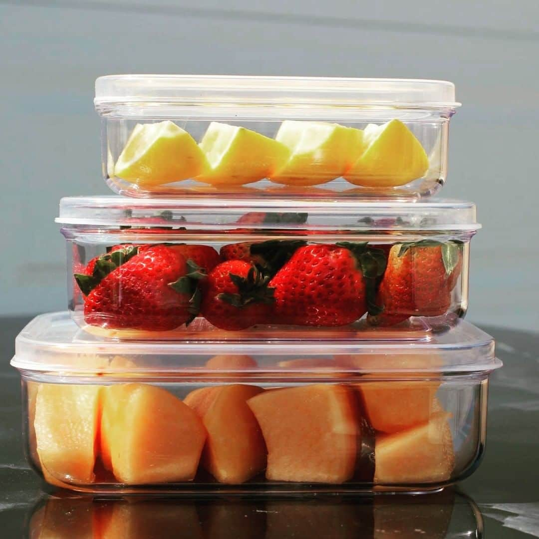 Lustrowareのインスタグラム：「Our food storage containers are an exceptional option for your food storage needs. The ultra-clear polypropylene bases feature flexible airtight lids. Each piece stacks securely to conserve space. Our Food Keepers are ideal for storing larger quantities of food.  Get your set of 3 on our Amazon site! www.amazon.com/lustroware 🛒 - - - - #lustroware #plasticcontainers #foodsaver #pantryorganizer #pantrygoals #mealprep #bpafree #foodcontainer」