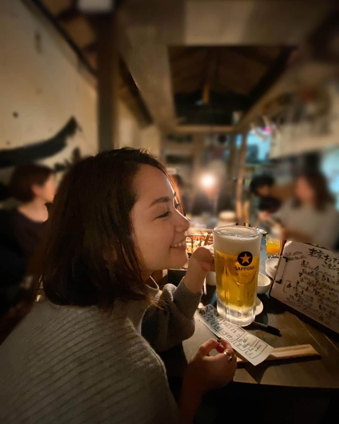 寺田有希さんのインスタグラム写真 - (寺田有希Instagram)「【超レアイベント！てら飲み。】キャンセルが出ました！ので、チケット再販を行います🍻！！！ ・ ・ 『てら飲み。チケット再販』 12/23(月)20:00〜　再販開始！ ご予約↓ https://www.quartet-online.net/ticket/teranomi (※ご予約のURLはプロフィール欄にもあります) ・ ・ 寺田のオリジナルビールが飲める！ 寺田の手料理が食べれる！ こんなレアイベントはなかなかないですぜ🥴✨ ・ ・ 『てら飲み。』 12/28(土) OP 12:30/ST 13:00/CL 15:30 チケット 12,000円 @表参道　エムナチュール ・ ・ 再販と言っても、ほんの1.2席です… なのでお見逃しなく！！！ これがきっとラストチャンスです(*´꒳`*)✨ ・ ・ 先日、今年のおでん初めしてきた🍢 このお店めっちゃ楽しかったな〜 こんな感じで28日はワイワイしよう！ ・ ・ #てら飲み #てら飯 #寺田有希 #teradayuki」12月19日 17時36分 - terada_yuki