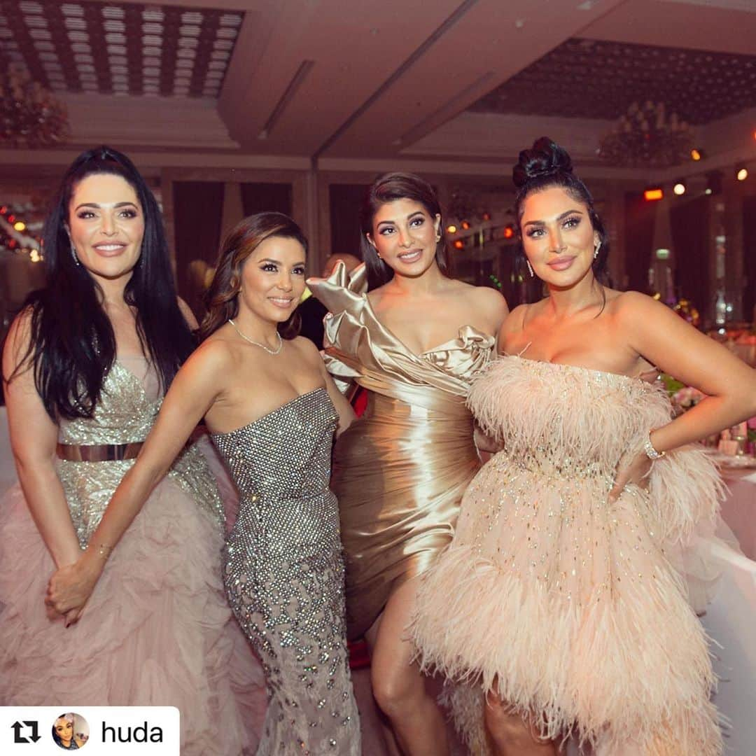 エヴァ・ロンゴリアさんのインスタグラム写真 - (エヴァ・ロンゴリアInstagram)「Bosses! 💪🏼 #GlobalGiftFoundation  #Repost @huda with @make_repost ・・・ Surround yourself by women who make you want to be better These women right here are so special, kind, beautiful (inside out) and smart! 💗💗💗💗 @monakattan @jacquelinef143 @evalongoria (missing @alyakattan @mariarbravo) 🙌🏾🙌🏾🙌🏾 @globalgiftfoundation」12月19日 17時33分 - evalongoria