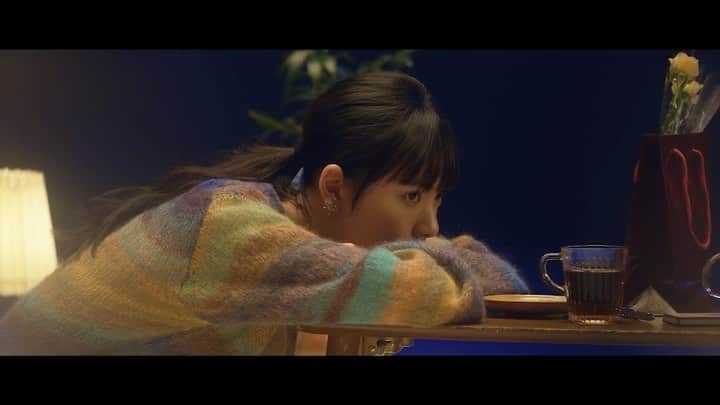 きなりのインスタグラム：「明治 THE chocolate キャンペーンソングMVに出演しました☺️🍫 なんとandropさんと井上苑子さんの両方ともに出ています🙋🏻‍♀️ どちらもチェックしてね！  https://www.meiji.co.jp/smartphone/sweets/chocolate/the-chocolate/cacaofarmer/  #androp  #井上苑子 #meiji」