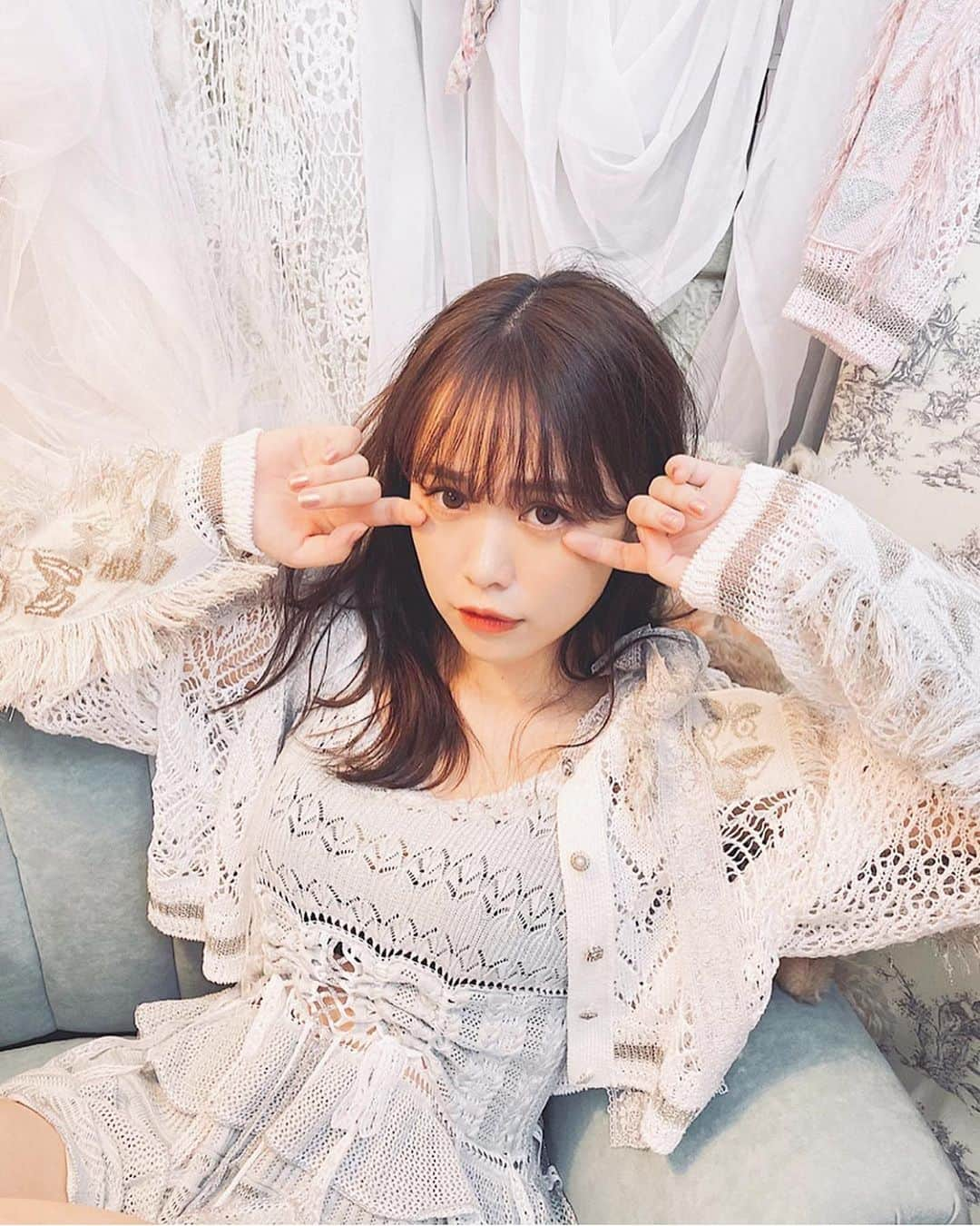 東佳苗さんのインスタグラム写真 - (東佳苗Instagram)「rurumu:2020ss snap❤︎❤︎❤︎ ゆうこす❤︎❤︎❤︎ ゆうこすが着るともれなくあざとい感じになるのは流石だな…と思いました🥰💓 やねちゃん、リリコ、フィン、えみちゃん❤︎❤︎❤︎ ロングキャミワンピとカーディガンのコーディネート人気でした✨🌟　みんな似合う🐇🐇🐇 #rurumu #rurumu2020ss」12月19日 10時04分 - usagi_kanae