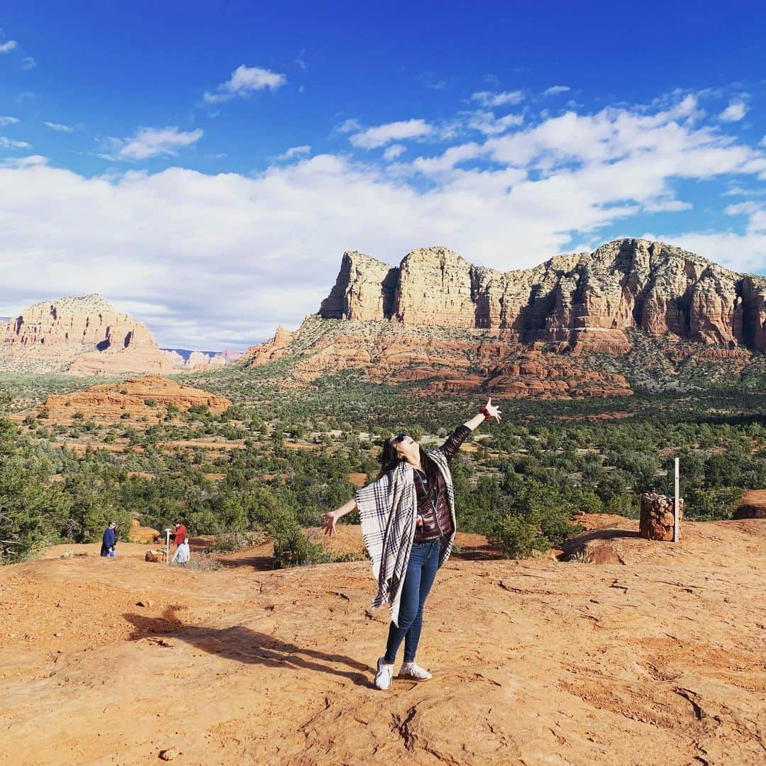 橘田いずみさんのインスタグラム写真 - (橘田いずみInstagram)「Sedona in Arizona😆😆😆😆😆😆 I came back to Sedona!!!! I decided to go to study abroad here 2years ago.  I might have came back here to decide something.  I said only thanks for everything on the rock,never hoped something.  #sedona  #usa🇺🇸 #sedonavortex  #sedonaarizona」12月19日 10時44分 - kitta123_gyoza