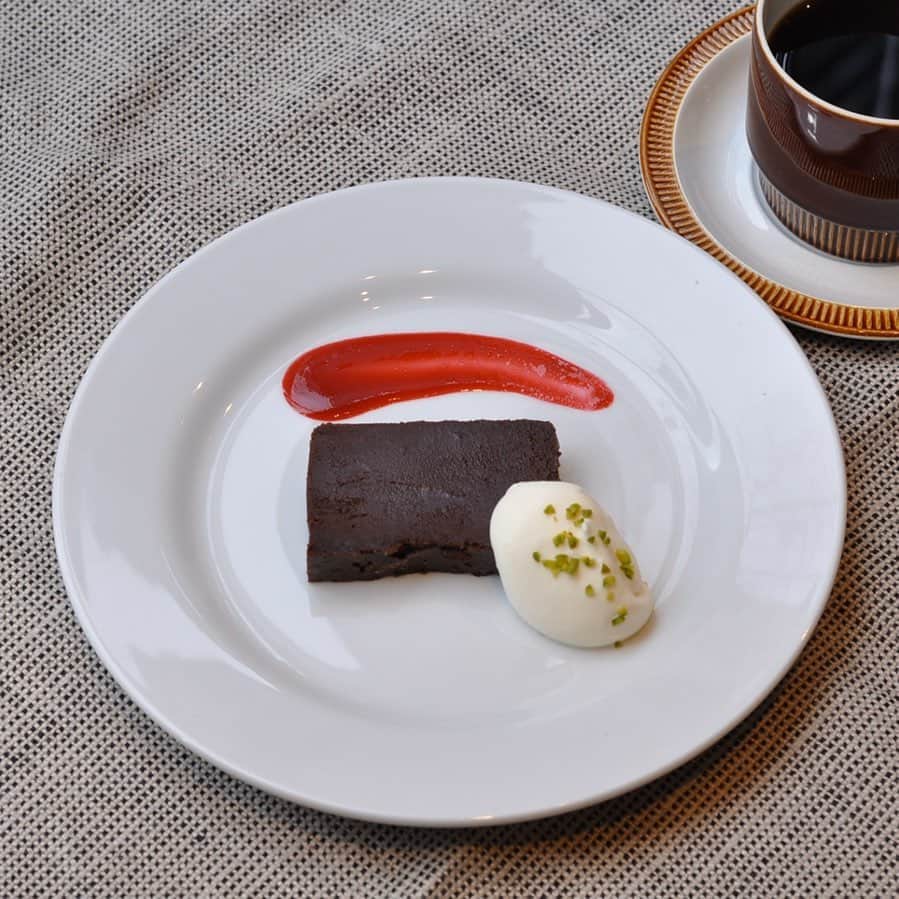 ELMERS GREENのグルメインスタ