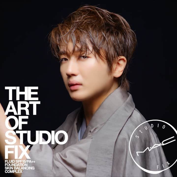 M∙A∙C Cosmetics Japanのインスタグラム：「ㅤ #MACXNissy 限定コラボ動画 ㅤ 高いカバー力、 24時間崩れない*1、 24色展開の、 リキッドファンデ、スタジオ フィックス フルイッド。 24づくしのファンデーションが、Nissyとコラボレーション! 24色から見つかる、朝から夜まで自信が持てる、隙のない仕上がり。 ㅤ 限定キャンペーン情報をお楽しみに♪ ㅤ *1 色もちデータ取得済(当社調べ、個人差あり) ㅤ #Nissy #西島隆弘 #24ファンデ  #24時間 #24色 ㅤ ㅤ ㅤ ㅤ ㅤ #MACCosmeticsJapan #MACコスメ #MACCosmetics #コスメ #メイク #スタジオフィックスフルイッド #スタジオフィックス #studiofix #ファンデ #ファンデーション #リキッドファンデーション #ベースメイク #カバー力 #コラボ #アーティストコラボ #テカらない #美肌 #メンズメイク #カラバリ #makeup #basemakeup #cosmetics #foundation #beauty」