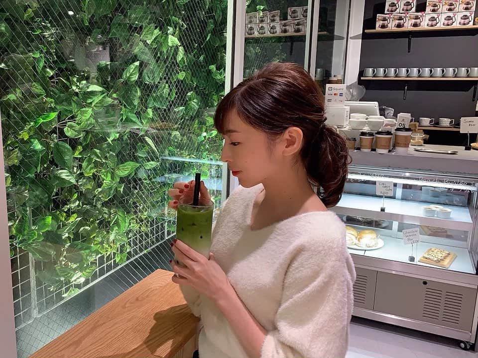 大矢真那のインスタグラム：「フルーツコーヒー白金店さんにてタピオカ抹茶ラテをいただきました☺️美味しかった☺️ 店内も綺麗で落ち着いてて、あっという間に時間が過ぎちゃいそうな感じ☺️ #タピオカ #抹茶 #抹茶ラテ #タピオカ抹茶ラテ #pr」