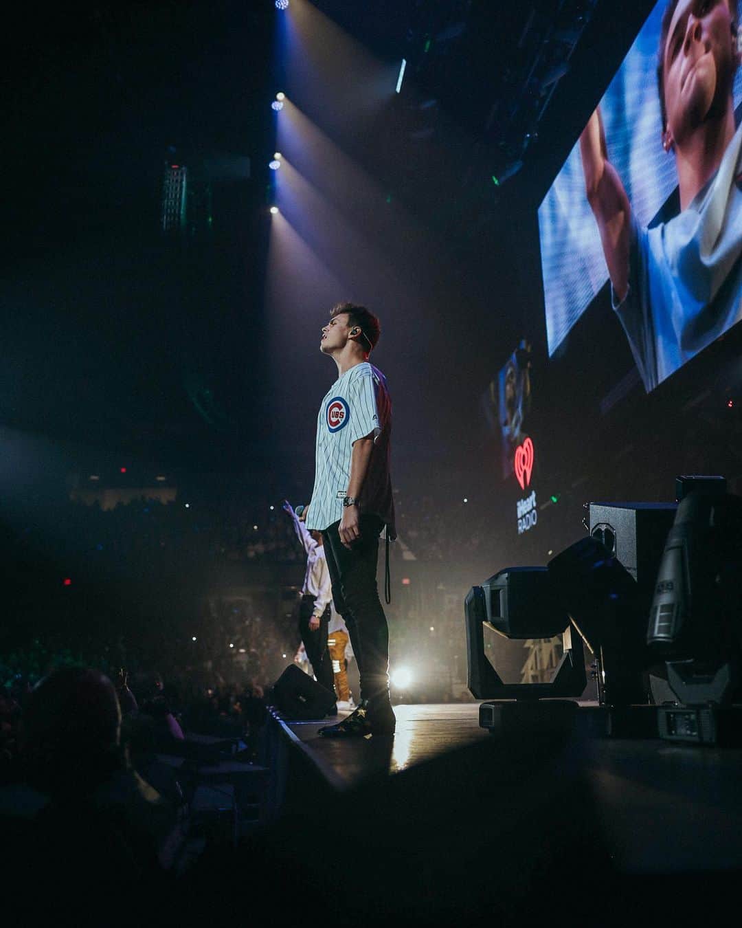 Jonahmaraisさんのインスタグラム写真 - (JonahmaraisInstagram)「‪DAMN chicago, you guys showed up tonight!!! i love this city so much!!!‬」12月19日 14時55分 - jonahmarais