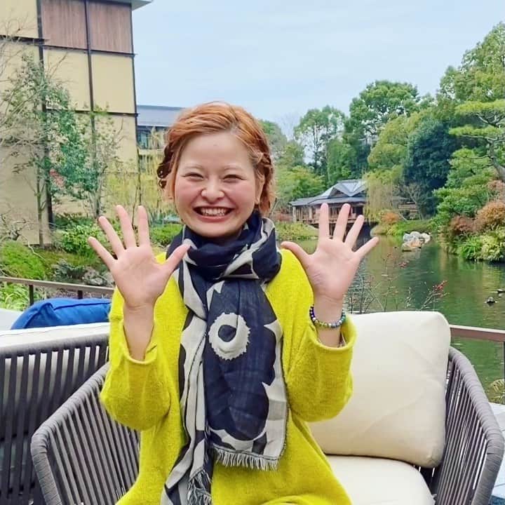 北欧ネイルサロンのインスタグラム：「Hokune は次のステージへ。 どうやらその時が、来たようです。 . I’ll go up to next stage. The time has come. . 明日からJAPANツアー始まります😢🇯🇵まだ空きありますのでメール下さい🥳❤️ 東京 -12/25(火)満 -12/26(水)11:00、17:00 🐙大阪 1/4(土)12:00、14:00、16:00 1/5(日)12:00 . It will start to my nail tour in Japan.I have some slots so please send me a message !」