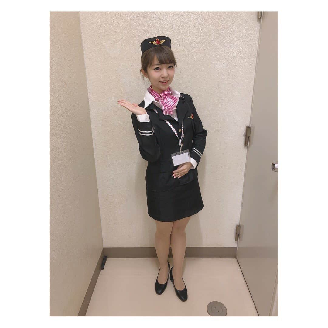 大庭彩歌さんのインスタグラム写真 - (大庭彩歌Instagram)「舞台 エアガール！ 前説でCAさんのコスプレ❤︎ ・ どうですかぁー❤︎❤︎」12月19日 16時42分 - ooba__ayaka