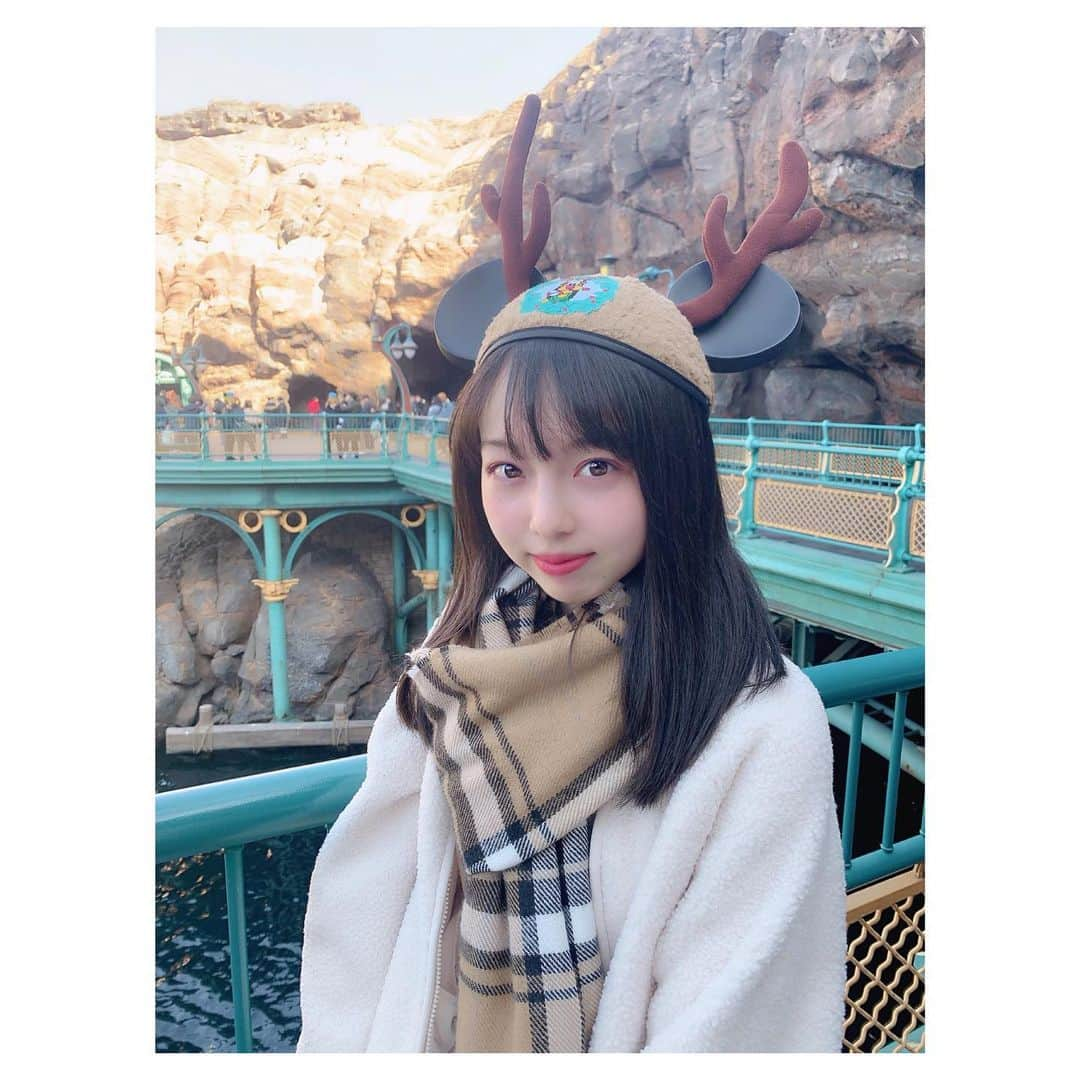 西田ひらりさんのインスタグラム写真 - (西田ひらりInstagram)「つの🦌🦌🦌 ・ ・ ・ #西田ひらり #ディズニーシー #ディズニーランド #ディズニーコーデ #冬コーデ #プチプラコーデ #オールホワイトコーデ #ファッション #私服 #メイク #disneysea #disneyland #winter #whitecode #fashion #ootd #makeup #instagood #photooftheday #패션 #패션그램 #메이크 #사복」12月19日 19時06分 - hirari_nishida