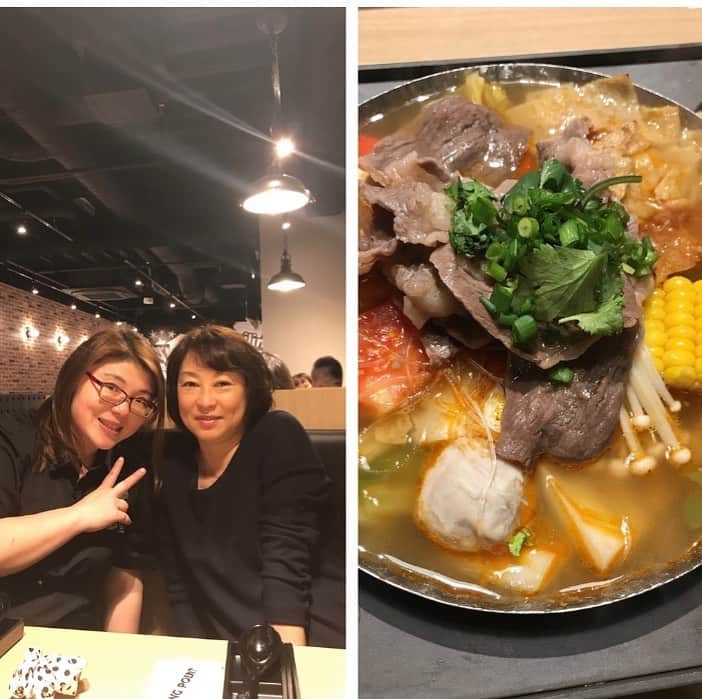 栗田よう子さんのインスタグラム写真 - (栗田よう子Instagram)「渋谷にオープンしたボイリングポイント・台湾料理に行って来ました。アドバイザーのお友達とパチリ。9種類ある中でBPP牛肉鍋を頼みました。ちょうどいい量で美味しかったです。辛さも選べて、勿論辛くない普通の鍋もあります。ランチもあるので又来ようと思います〜🌻渋谷区宇田川町33-1グランド東京渋谷ビル3階03-6455-3226・11:00〜22:30#BOILINGPOINT#ボイリングポイント」12月19日 19時08分 - yoko1960327