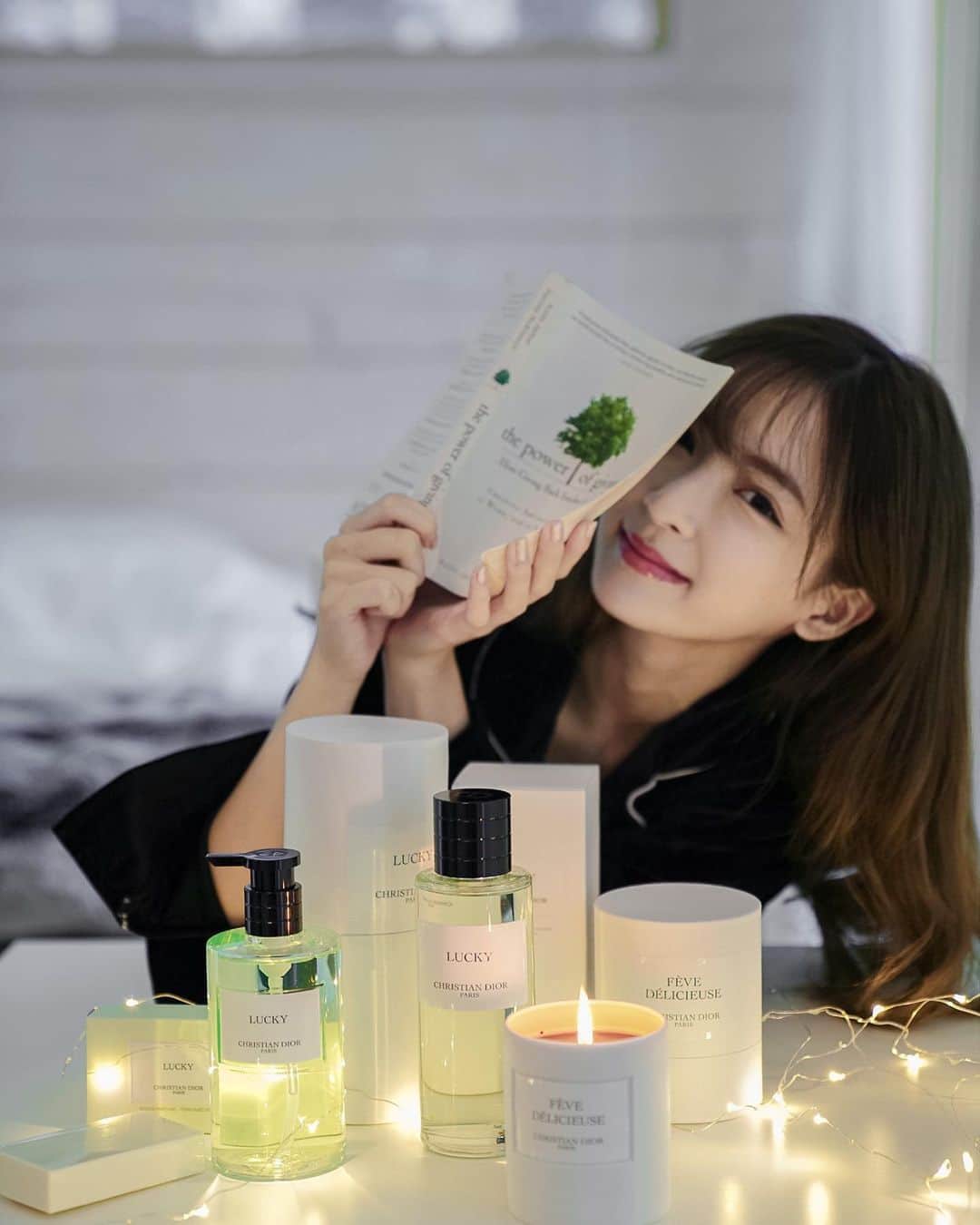 Giann Chanのインスタグラム：「"The Power Of Giving"  Be a Santa Claus this year by sending this extravagant and scented products to your loved ones. 🤍  @diorparfums #maisonchristiandior @diorbeautylovers #diorbeautylovers #diorhk」