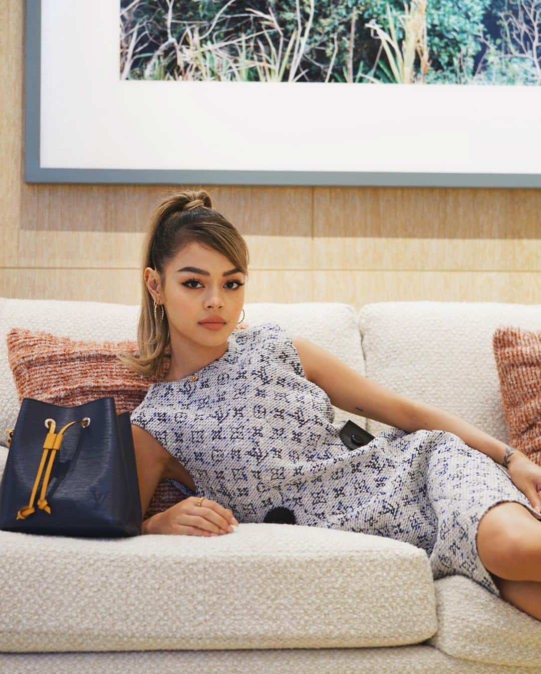 リリーマイマックさんのインスタグラム写真 - (リリーマイマックInstagram)「Retail therapy is still therapy right? @louisvuitton #LVAustralia」12月19日 19時35分 - lilymaymac