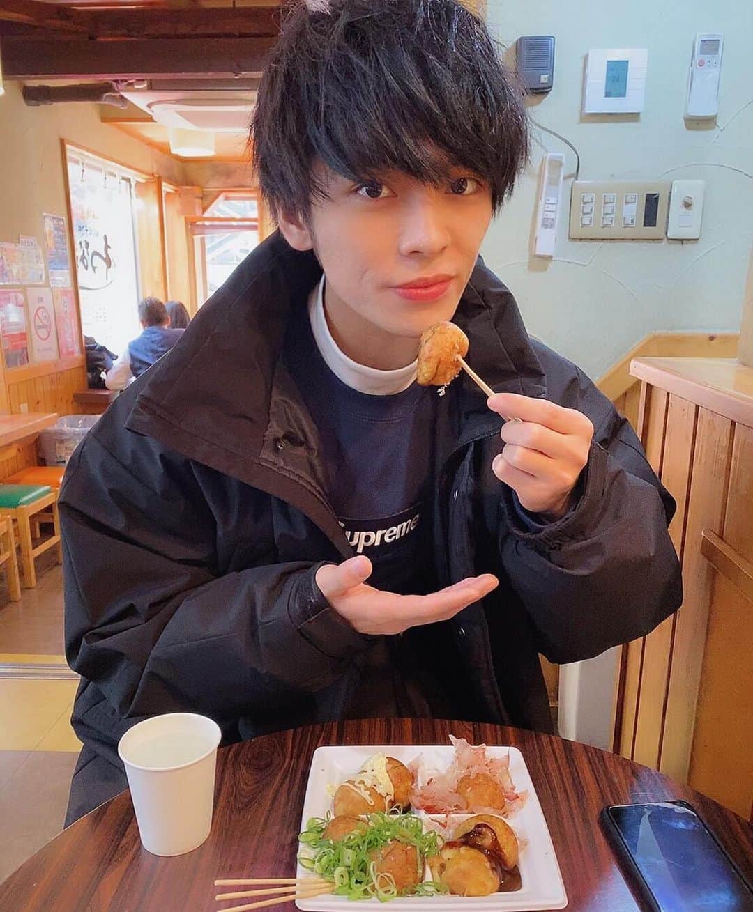 岡田隆之介のグルメインスタ