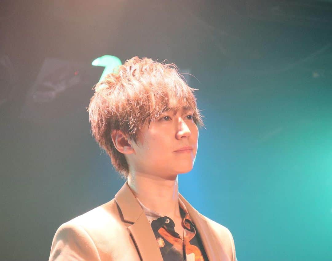 のインスタグラム：「2019.12.14 photo ② #関義哉 #yoshiya #seki #Christmas #LIVE #photo ・ #instagood #followme #粉我 #フォロー募集 #フォロワー増やしたい #フォロー歓迎  #follow_me #followmeplease #フォロー大歓迎  #いいね #likeforfollow #likeforlikes  #音楽好きな人と繋がりたい #ダンス好きな人と繋がりたい #京都 #kyoto #元新選組リアン #新撰組 #新選組」