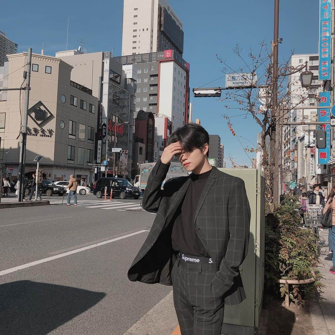 IN2ITさんのインスタグラム写真 - (IN2ITInstagram)「🤔🤔🤔 ㅤㅤ  ㅤㅤ #인투잇 #IN2IT #인투유 #IN2U #지안 #JIAHN #🤔」12月19日 20時08分 - official_in2it