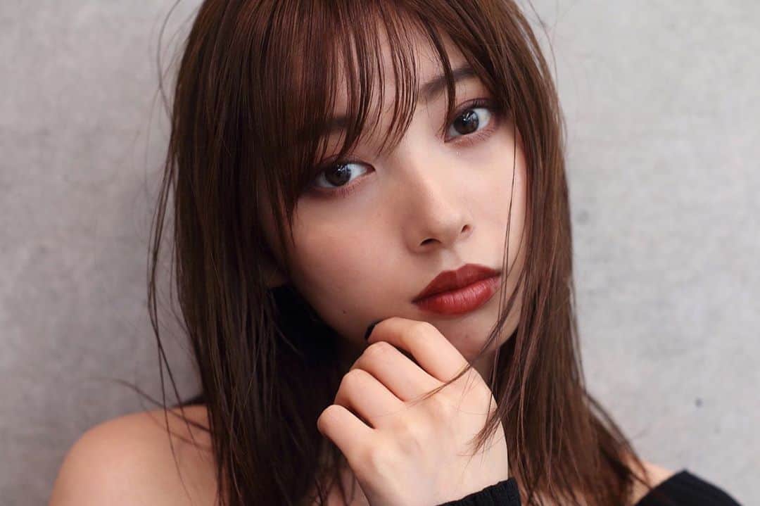 のインスタグラム：「今日からLEANN秋冬の新作もSALEになりました🙌🏼🎅🏼 30%〜50%OFF🔥ストーリーから飛べるよー！！ そして写真はこの前の裸眼データ🤳 @leannofficial  #LEANN#leannofficial#SALE #リーン#セール#低身長コーデ」