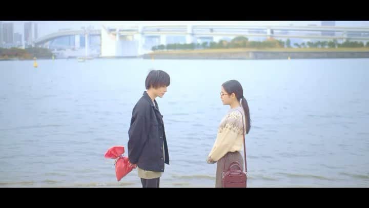 高橋龍之介のインスタグラム：「まるりとりゅうがさんの新曲の「サニー」のMVに出演させて頂きました。  主人公としてメインで出演してるので是非続きもあるのでお時間ある人もない人も観てくださいね！絶対。 後、ドラマの主題歌にもなってるので聴く以外ありません！  続きはYouTubeでご覧下さいませ！ #ねぇ先生知らないの  #まるりとりゅうが さん」