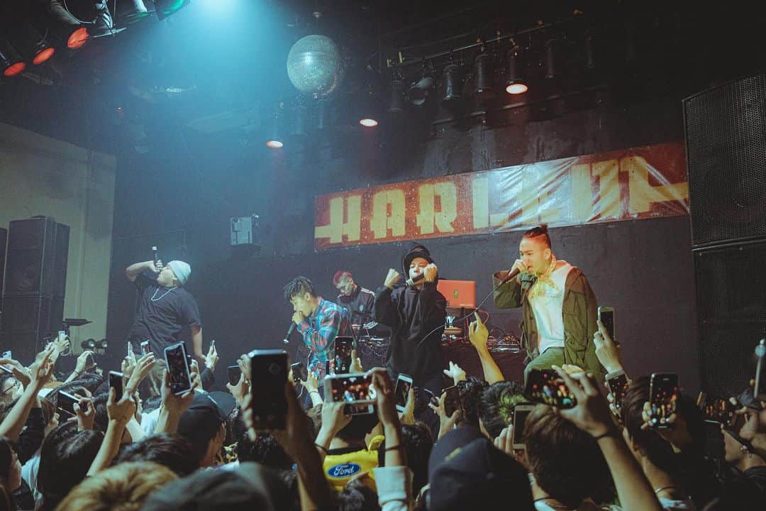 room onziemeのインスタグラム：「•﻿ ﻿ 【Archive】﻿ ﻿ -----------------------------------﻿ ﻿ 2019.09.16 (Mon) ﻿ ﻿ Taeyoung Boy ﻿ “HOWL OF YOUNGTIMZ & TOPBOY”﻿ RELEASE PARTY﻿ supported by ROOMBASE ﻿ ﻿ ■GUEST ARTIST﻿ Normcore Boyz  @normcore_boyz﻿ ﻿ ﻿ ﻿ photo by @leoyoulagi﻿ -----------------------------------﻿ #ROOM #ROOMBASE」