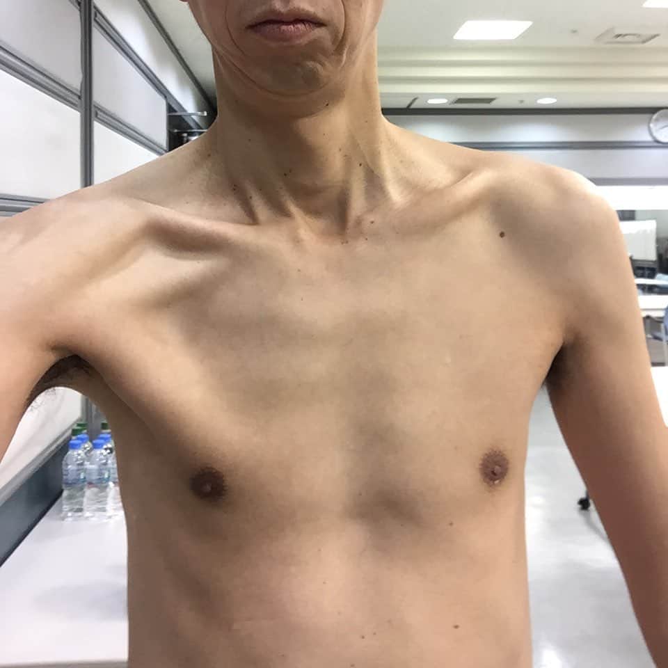 山根良顕さんのインスタグラム写真 - (山根良顕Instagram)「なかなか肉が増えない。。。 それより顎がない。。。。 #muscle #筋トレ #筋肉」12月19日 20時41分 - ungirls_yamane