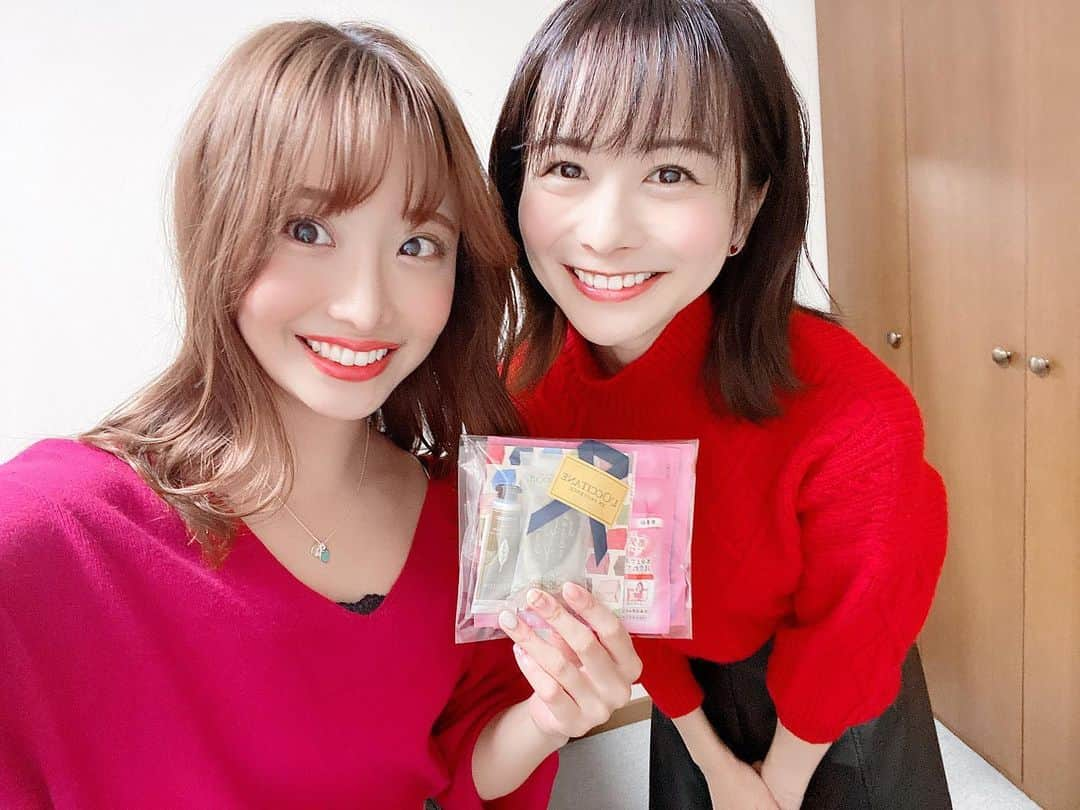 柴田阿弥さんのインスタグラム写真 - (柴田阿弥Instagram)「今日は高見侑里さんとサンスポさんの取材受けました〜！有馬記念予想しましたよっ🐎❤️たかみさんがプレゼントくださったんです(´；ω；｀)💓優しい…！お手紙付きです！大好き😭💓❤️」12月19日 20時50分 - ayashibata0401