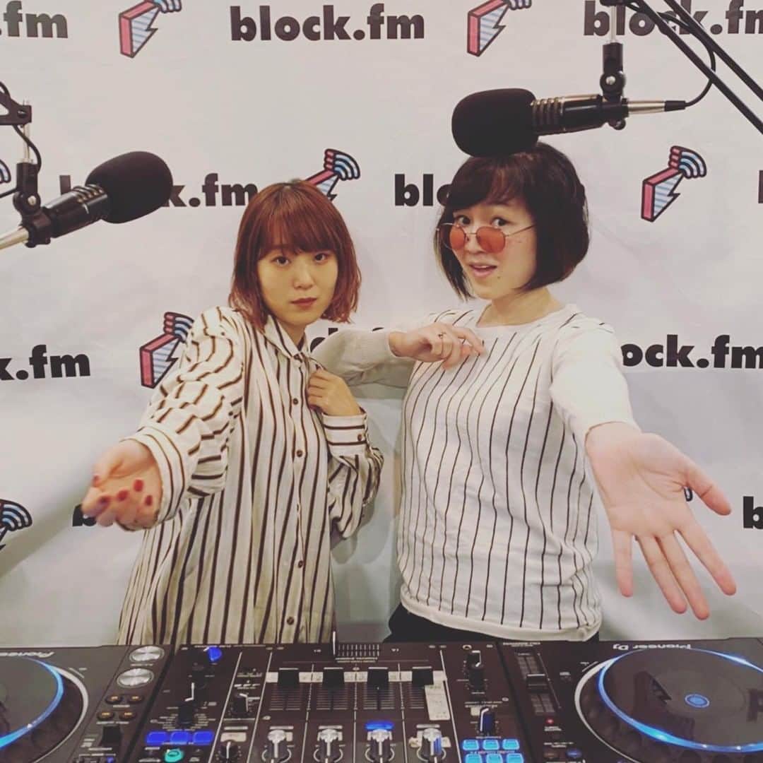 のインスタグラム：「shibuya OIRAN warm up Radio 最新エピソード公開中🎴⁠ ゲストにニューアルバム”GAPPY”をリリースしたおかもとえみさんお迎えしてお届けしました✨⁠ #blockfm #ラジオ革命 #oirantv #しぶや花魁 @yukikawamura821 @okp_emi⁠ 番組情報とアーカイブ視聴は Linkin.bio から」
