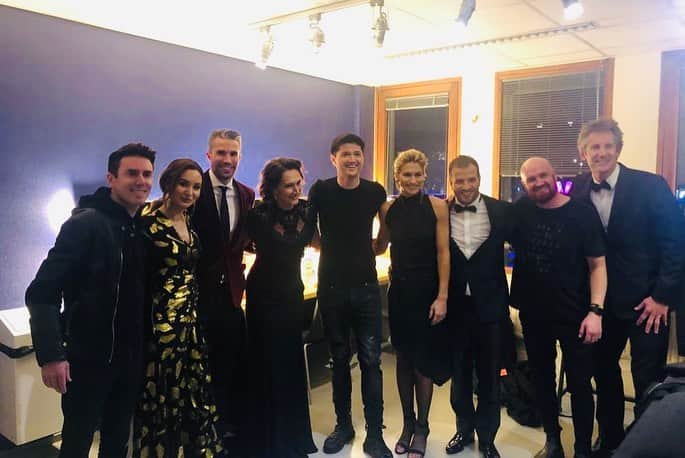 ロビン・ファン・ペルシさんのインスタグラム写真 - (ロビン・ファン・ペルシInstagram)「Had a great night at the NOC*NSF Sportgala 2019. Congratulations to all the winners. And thank you NOC*NSF for honoring my former teammates Arjen Robben, Rafael van der Vaart, Wesley Sneijder and myself. Always nice to look back at the wonderful moments we shared together. And a huge thank you to @thescriptofficial for coming all the way to Amsterdam to perform for us tonight. Turns out @thescript_danny and I both admire each others work! Was a pleasure to meet you guys. See you at your next concert in Holland. 🤩🤝」12月19日 22時33分 - robinvanpersie