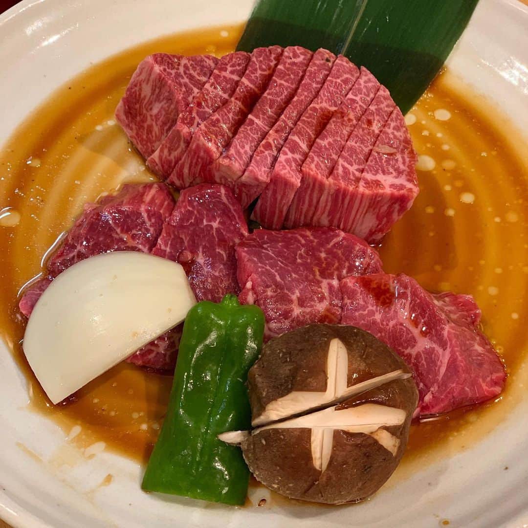 岸本加世子のインスタグラム：「岸本篤史選手の祝勝会。予約困難なお店。美味しかった。#bravegym#宮田和幸#岸本篤史#やついいちろう」