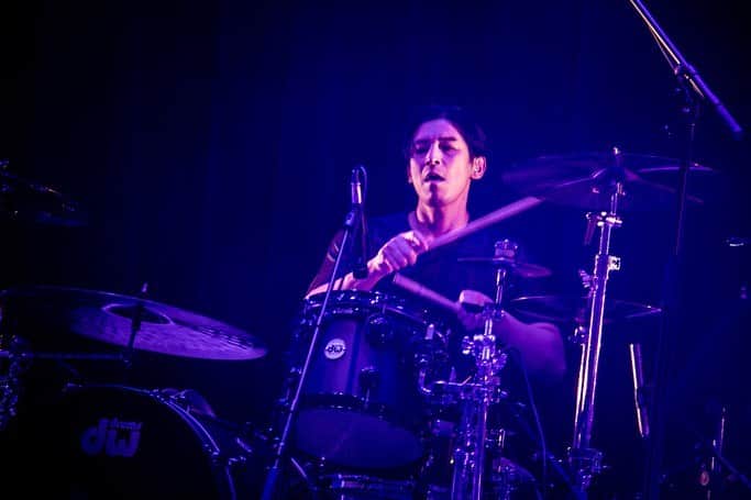 宮上元克のインスタグラム：「AKi LIVE 2019「SCREAM」 #01 ＠渋谷ストリームホール Photo by @luckyhappyshun」
