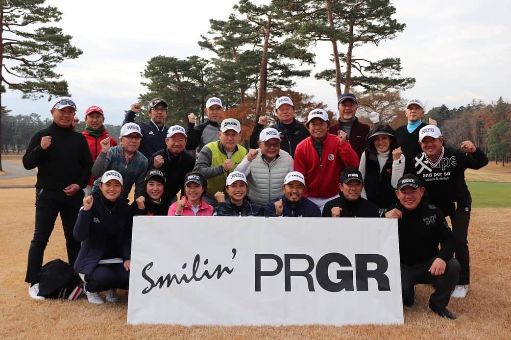 辻梨恵さんのインスタグラム写真 - (辻梨恵Instagram)「#TEAME_PRGR_SPECIAL_ROUND_2019  #PRGR #smilin_PRGR」12月19日 23時38分 - s2.golf