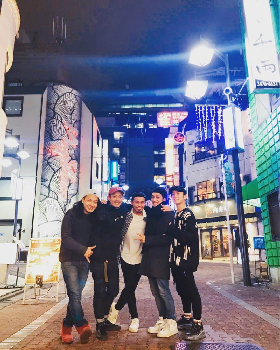 so-heyさんのインスタグラム写真 - (so-heyInstagram)「ROOKiEZ is PUNK'D and me.  best friends.  #ROOKiEZisPUNK'D #ALLOFF」12月20日 0時24分 - alloffsohey