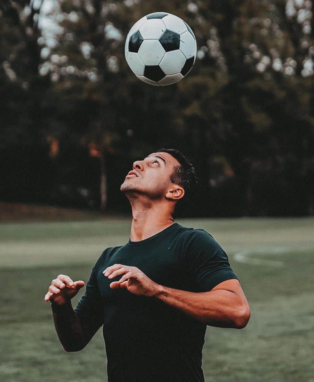 ティアゴ・アルカンタラのインスタグラム：「she. ⚽️」