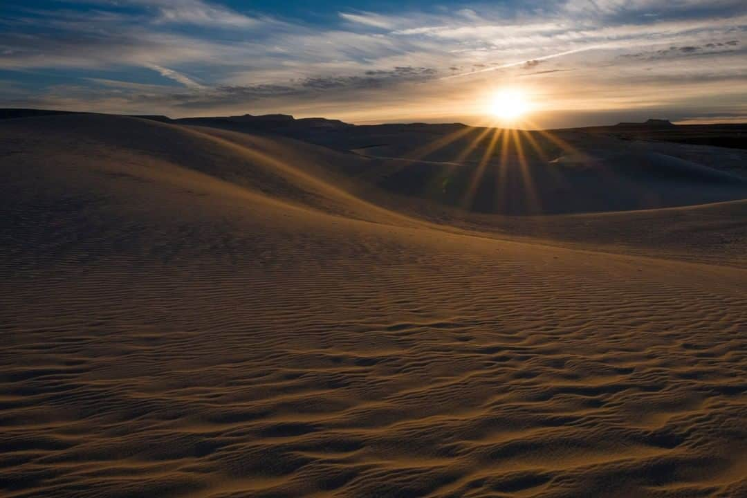 National Geographic Travelさんのインスタグラム写真 - (National Geographic TravelInstagram)「Photo by @drewtrush | The Killpecker Sand Dunes in southwestern Wyoming are home to the largest active dune complex in the United States. Some say the last free-roaming herds of bison lived here, and you can still find their bones scattered among the sage and sand. To see more of this desert landscape, follow along with @drewtrush. #sand」12月20日 2時06分 - natgeotravel