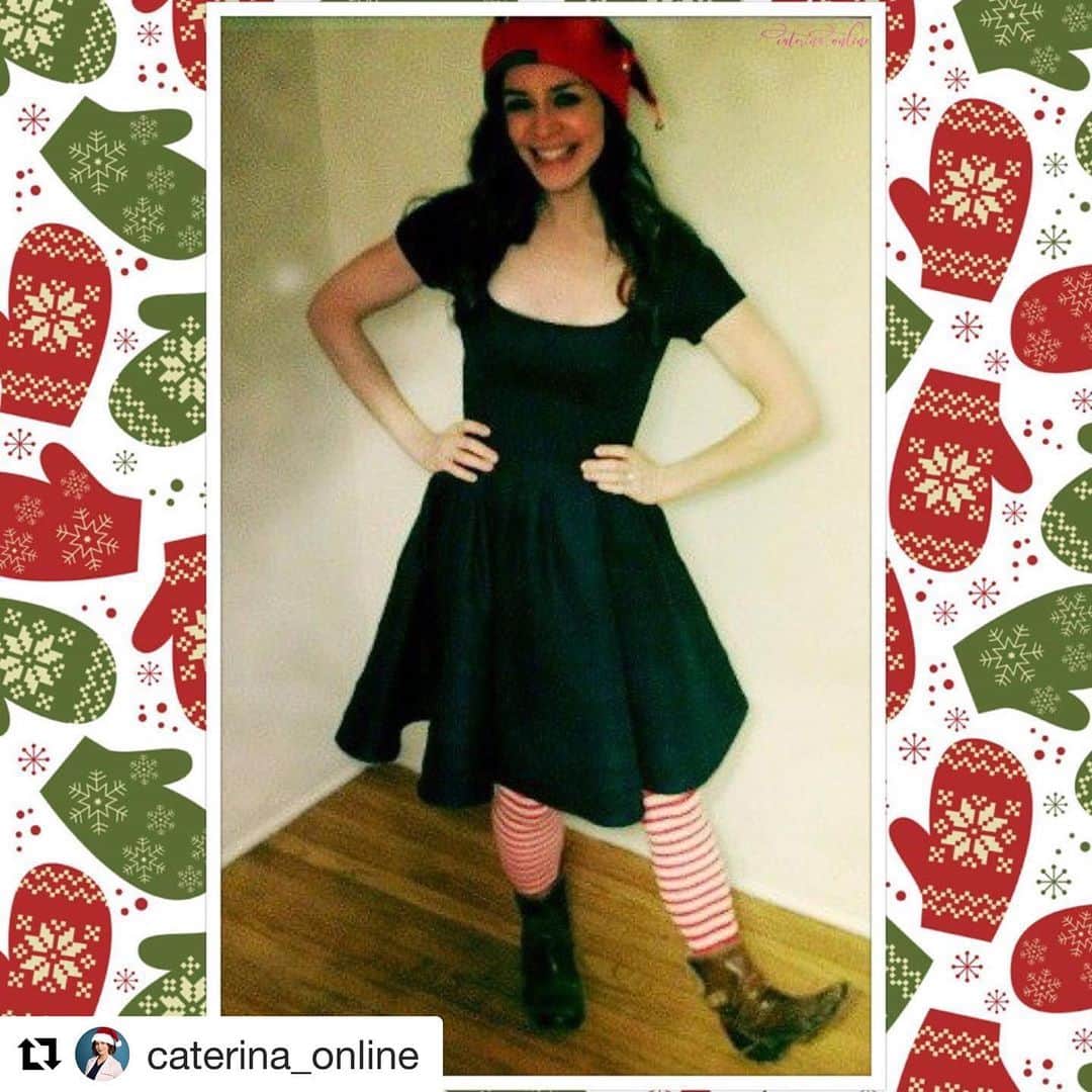 のインスタグラム：「Throwback Thursday holiday cheer. #youshouldhaveseenwhatrobwaswearing #naughtyornice」