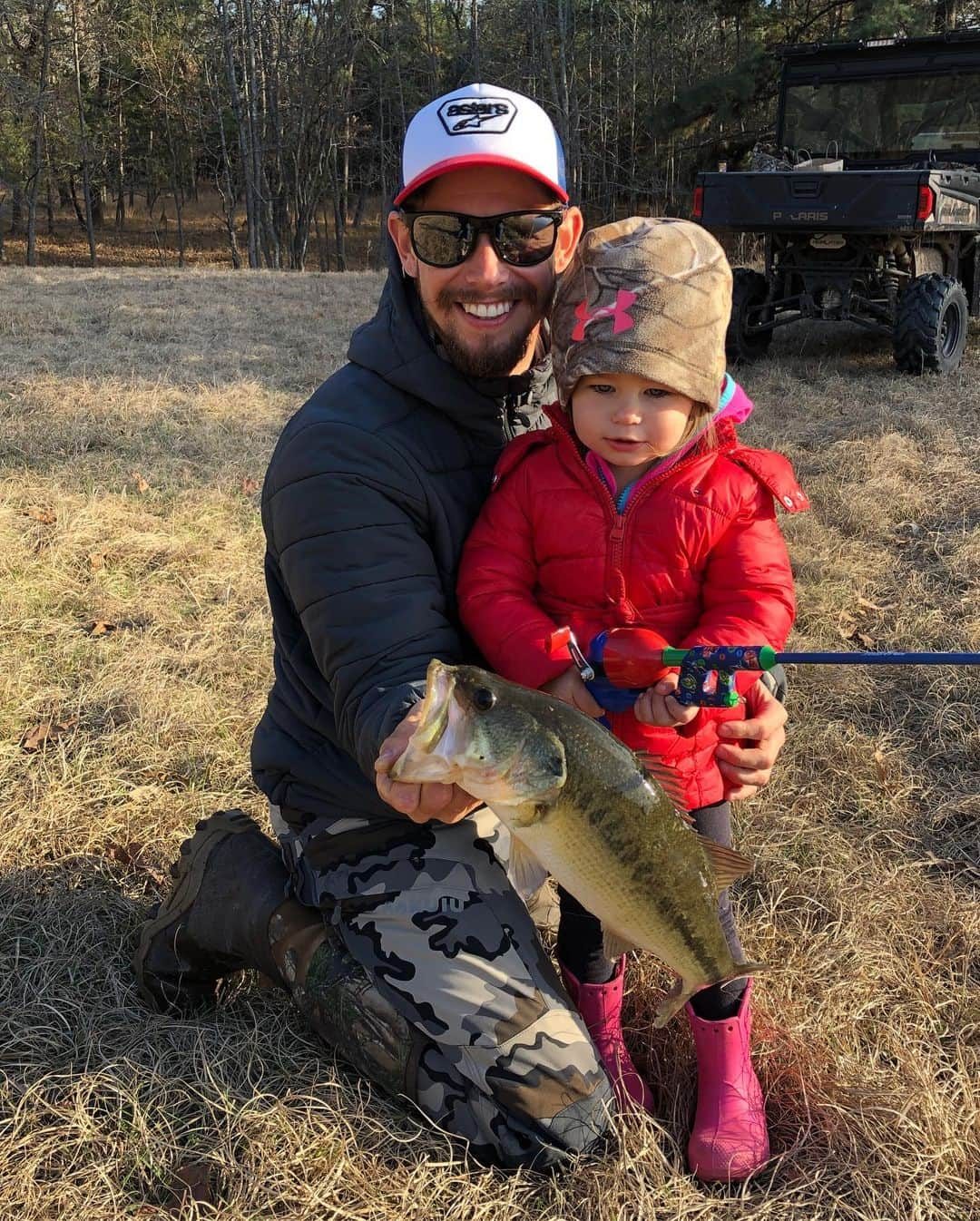 ケーシー・ストーナーさんのインスタグラム写真 - (ケーシー・ストーナーInstagram)「Awesome afternoon fishing! #PJMasksFishingRod #Texas」12月20日 12時23分 - official_cs27