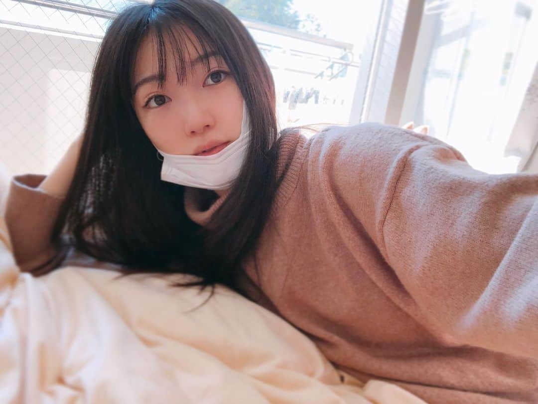 黒田絢子さんのインスタグラム写真 - (黒田絢子Instagram)「コロネはどこにいるでしょう😍 可愛いすぎてしょうがない泣 . . #黒田絢子 #じゅんコロ #幸せな時間 #親知らず」12月20日 12時16分 - ayakokuroda_official