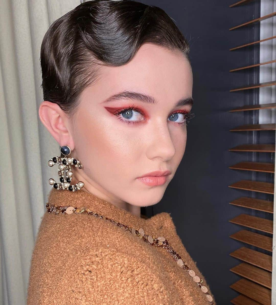 Vincent Oquendoさんのインスタグラム写真 - (Vincent OquendoInstagram)「Last lewks #caileespaeny 🌹🌹🌹」12月20日 12時30分 - makeupvincent