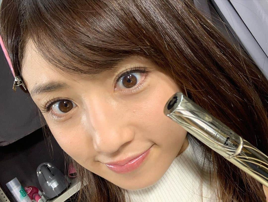 小倉優子さんのインスタグラム写真 - (小倉優子Instagram)「まつ毛をしっかり上げるメイクが好きなのですが、こちらのマスカラ下地を使うと❗️❗️❗️ かなり上がります💕 なくてはならない必需品です✨✨✨ エレガンスカールラッシュフィクター✨✨✨」12月20日 13時19分 - ogura_yuko_0826