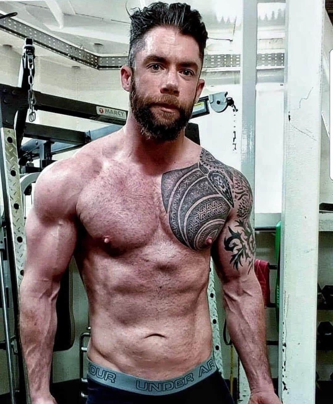 Ulissesworldさんのインスタグラム写真 - (UlissesworldInstagram)「Client Testimonial❗️Check My Stories! Proud of my Client Chris @chrisblack198331 Using my Customised Programs & MEAL PLANS to get RESULTS! 👏 (LINK IN BIO)👆Keep up the good work bro! 💪  _ Chris works long hours on an oil rig and stays dedicated to my Program & Meal Plans! He has made good  progress using my Tailored Program and Meal Plans to get lean & build muscle! Great Job 💪Guaranteed RESULTS! @chrisblack198331  If you want results like this Click the Link in my bio now👆Tailored programs and meal plans for everyone! #letsgo IAMDEDICATED.ULISSESWORLD.COM  _ ✅ Monthly Customised Programs! ✅Monthly Customised Meal Plans! ✅24 Hours Email Support! ✅ Facebook Support Group! ✅ Members Only App ✅ Full Video Library of all Exercises ✅ Home / Gym Workouts ✅ Available Worldwide ✅ Male or Female ✅Cater for all intolerances」12月20日 4時39分 - ulissesworld