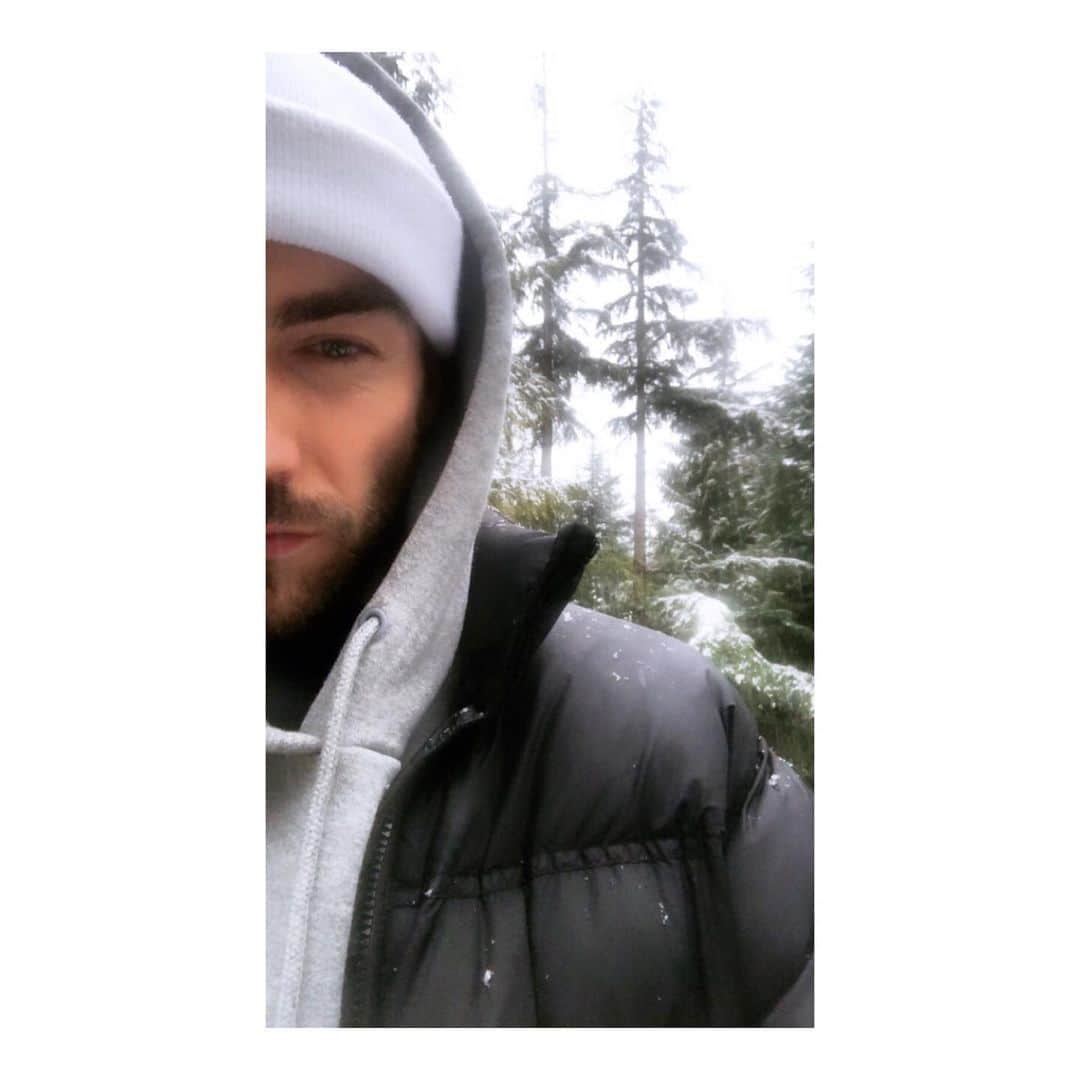 のインスタグラム：「☃️」