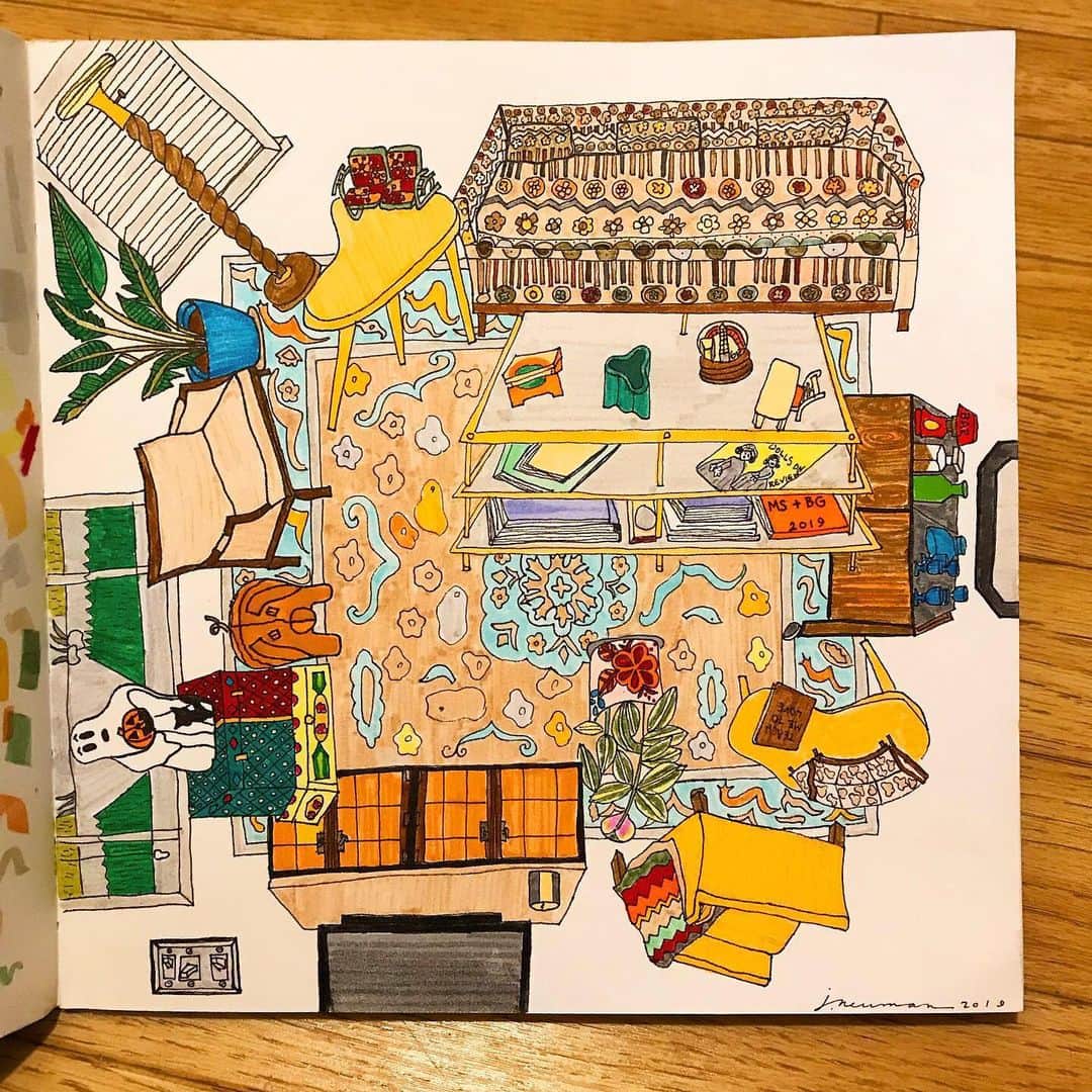 キルスティン・ダンストのインスタグラム：「Get your house drawn by my talented friend @observedbyme 🎄🕎」