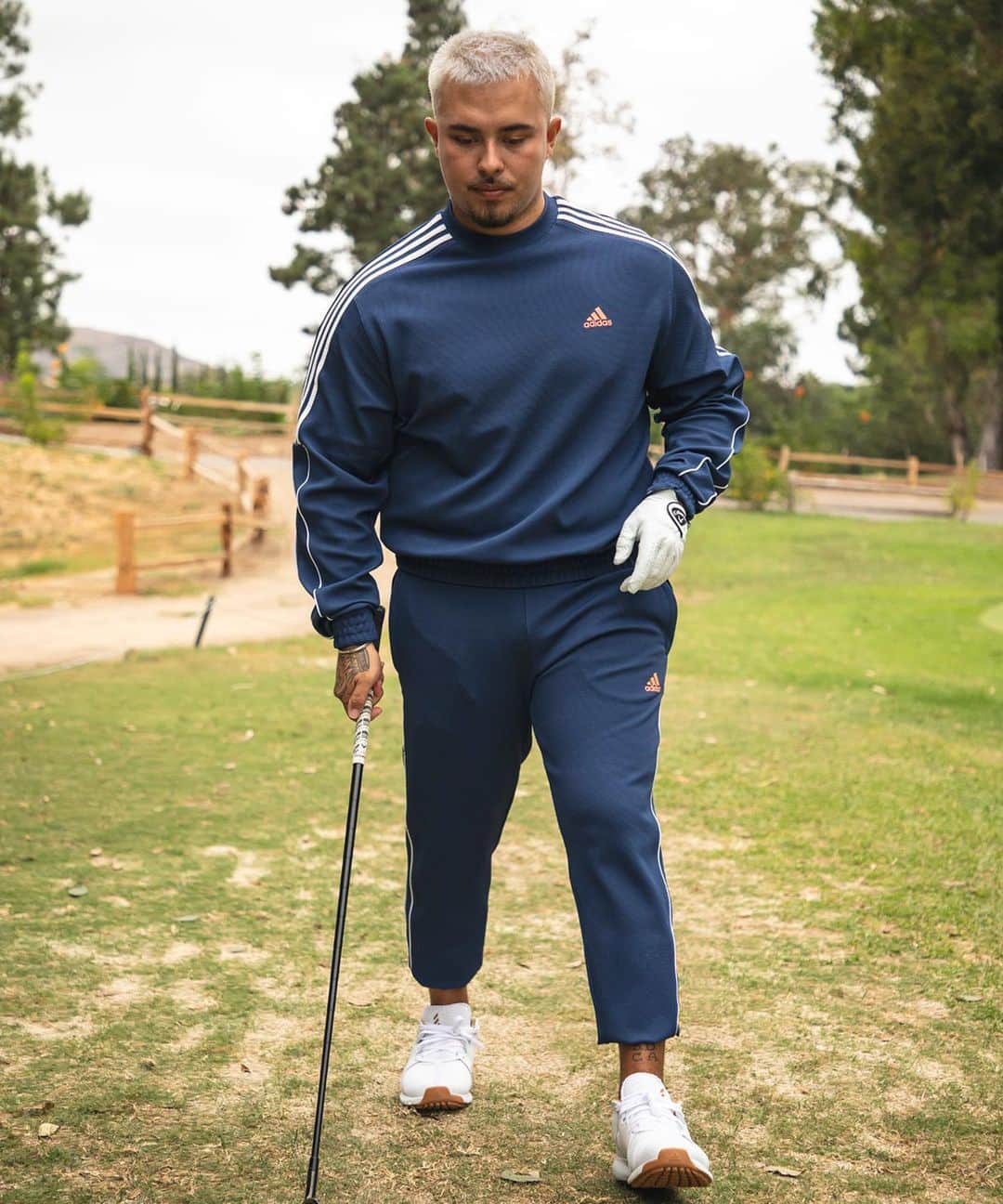 adidas Golfさんのインスタグラム写真 - (adidas GolfInstagram)「Bring your style to the course. Play your way in this limited capsule collection. Available now at the link in bio. ➖ #adidasGolf #Golf」12月20日 5時35分 - adidasgolf