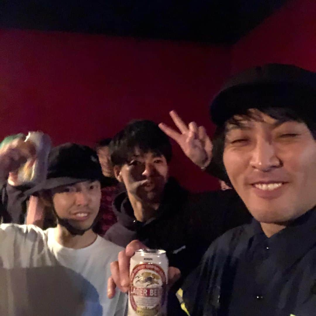 爆ノ介さんのインスタグラム写真 - (爆ノ介Instagram)「辻井とのセットを神崎さんがえらい喜んでくれてたねん。 ラニーノイズのライブ楽しかったわ。 アホほど上手なってた♪」12月20日 6時49分 - bakunosuke