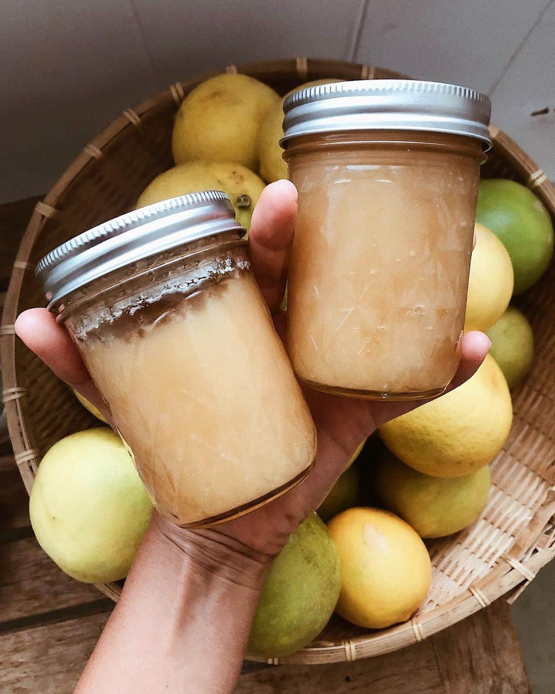 Tamikoのインスタグラム：「OHIA LEHUA & COCONUT BLOSSOM HONEY for sale! organic • raw • crystallized • unpasteurized • hawaiian ✨🍯✨ small to large quantities available, dm if you’re interested :) #rawhoney #organic #pure」