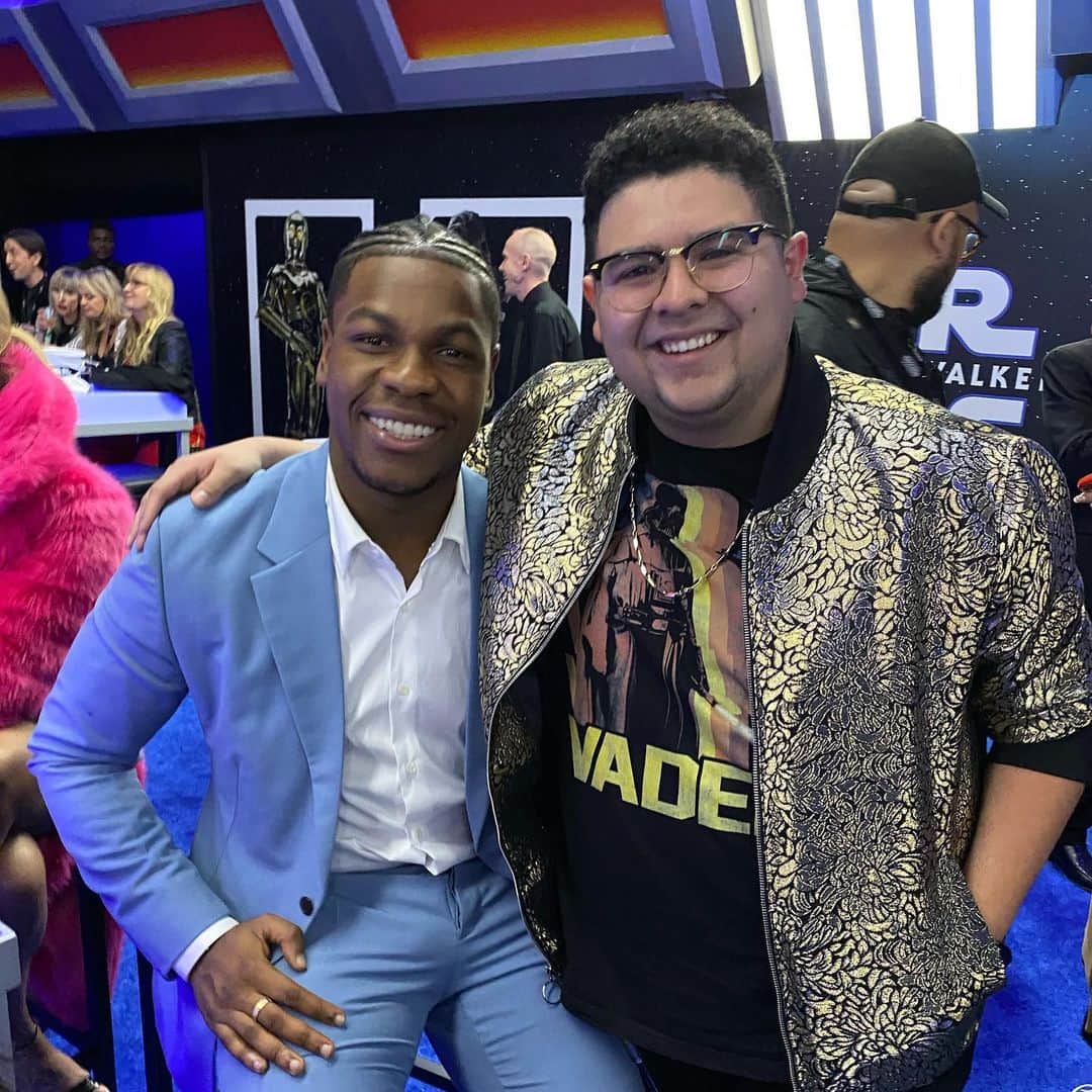 リコ・ロドリゲスのインスタグラム：「Met some pretty cool people from a galaxy far far away... 💯🔥」