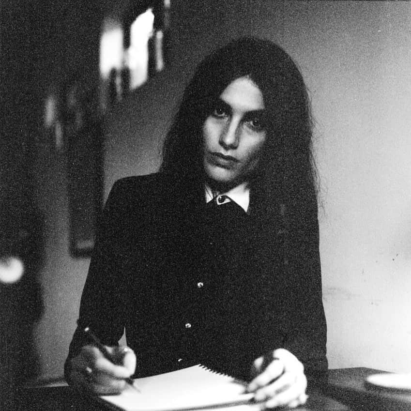 ラングリー・フォックスのインスタグラム：「Thursday Addams 📸 @zackerymichael」