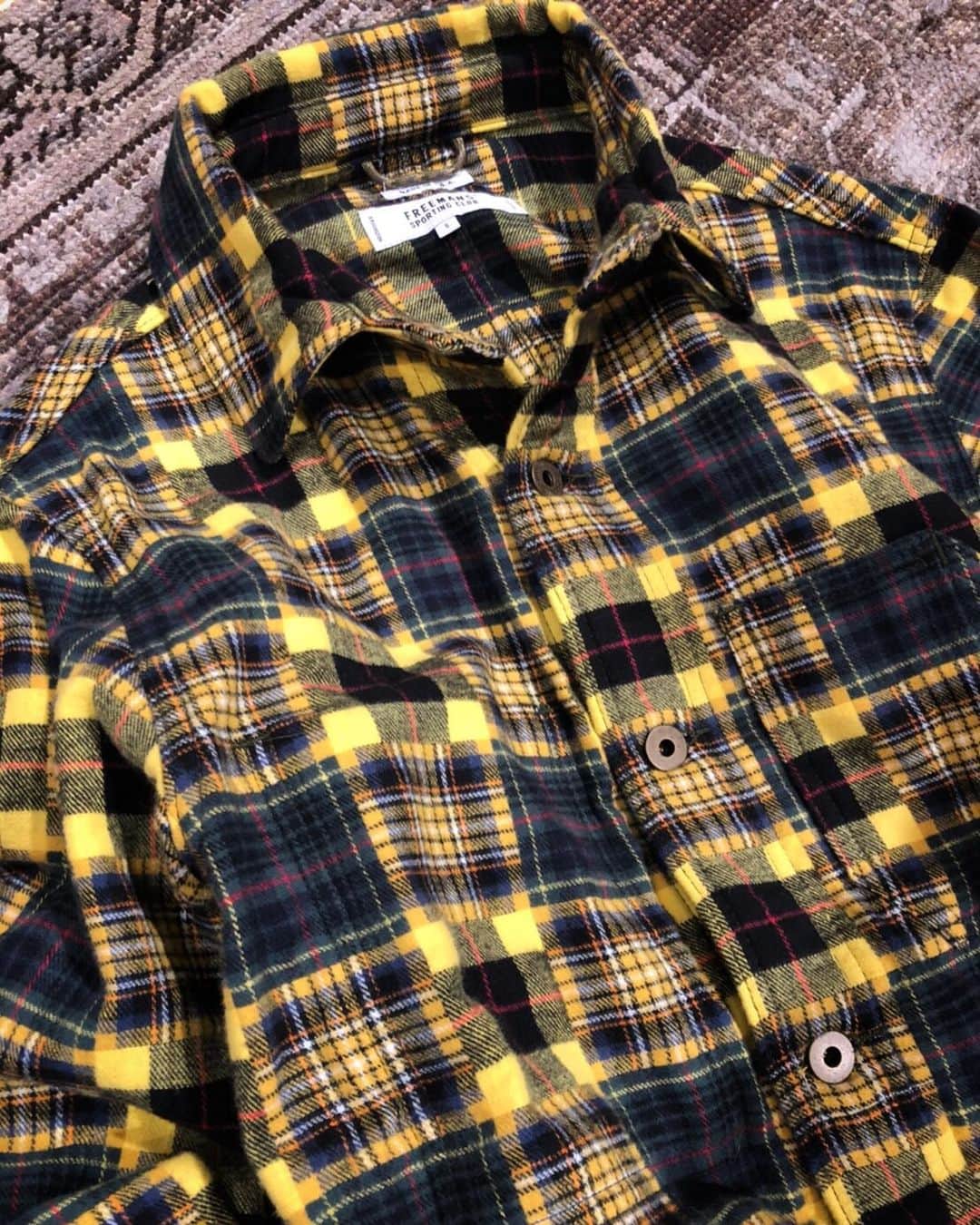のインスタグラム：「CHORE JACKET : FREEMANS SPORTING CLUB  #freemanssportingclub #menswear #fscosaka #fscdaimarushinsaibashi #fsctokyo #fscginza #aw19 #barbershop #nyc #shinsaibashi #dailylook #simplefit #大丸心斎橋」